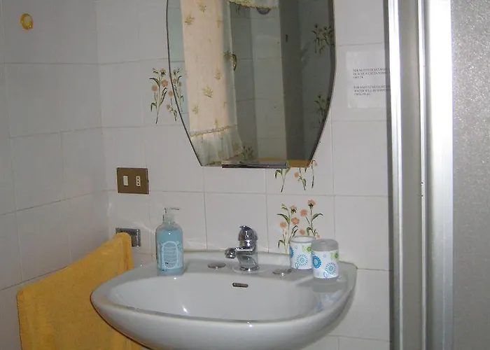 Bed & Breakfast Normarobby 3*